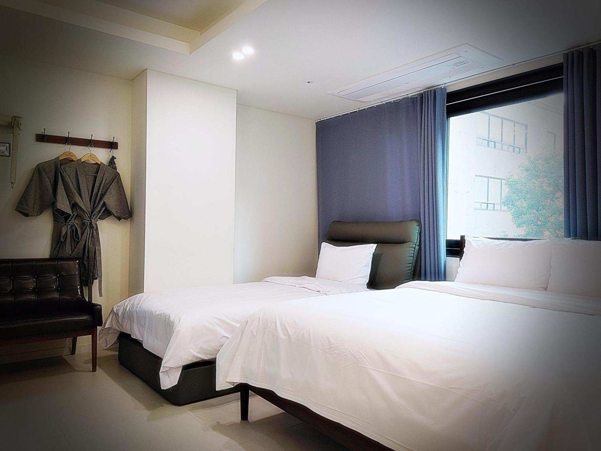 Bluebird Hotel Incheon Esterno foto