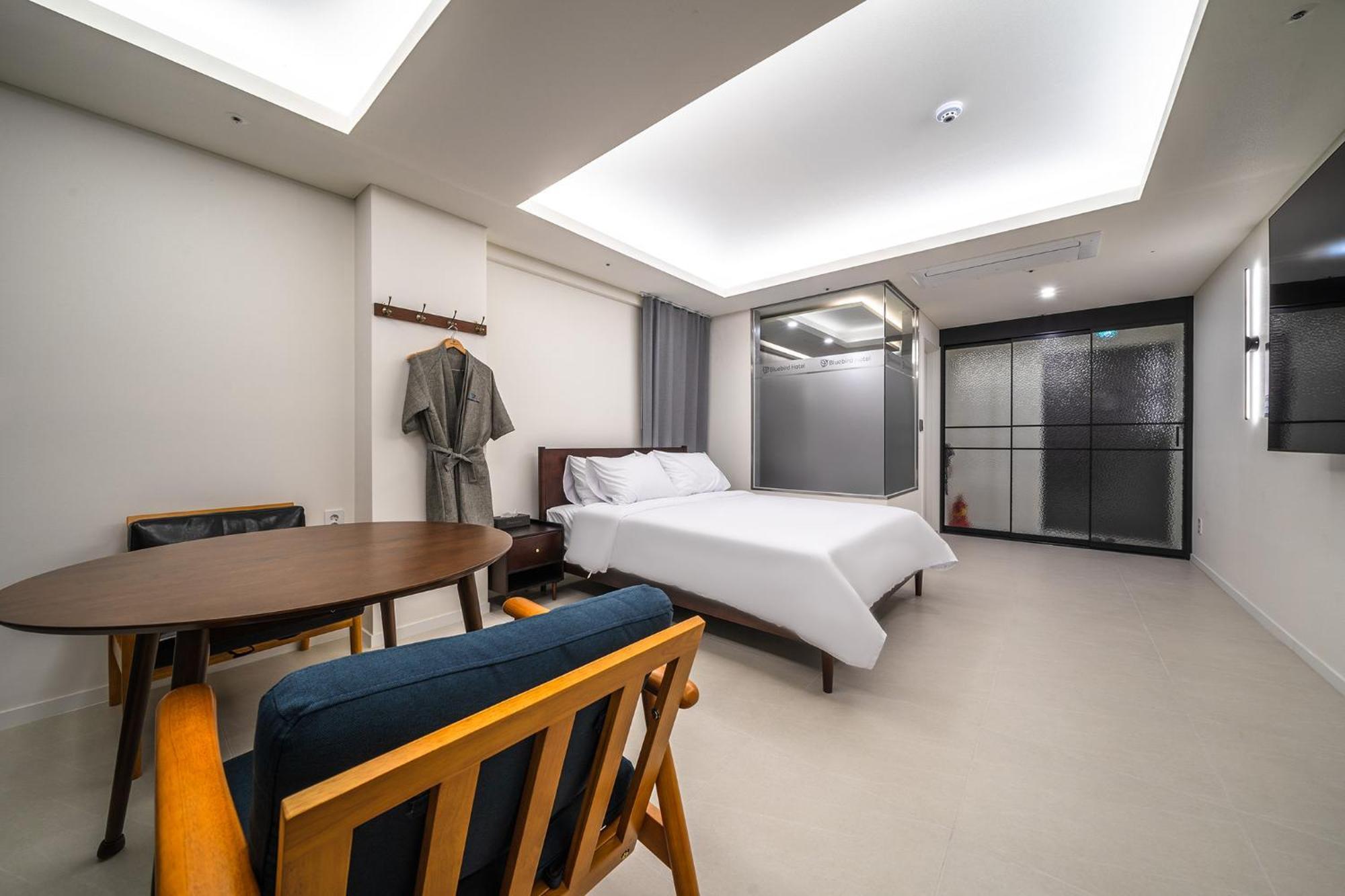 Bluebird Hotel Incheon Esterno foto