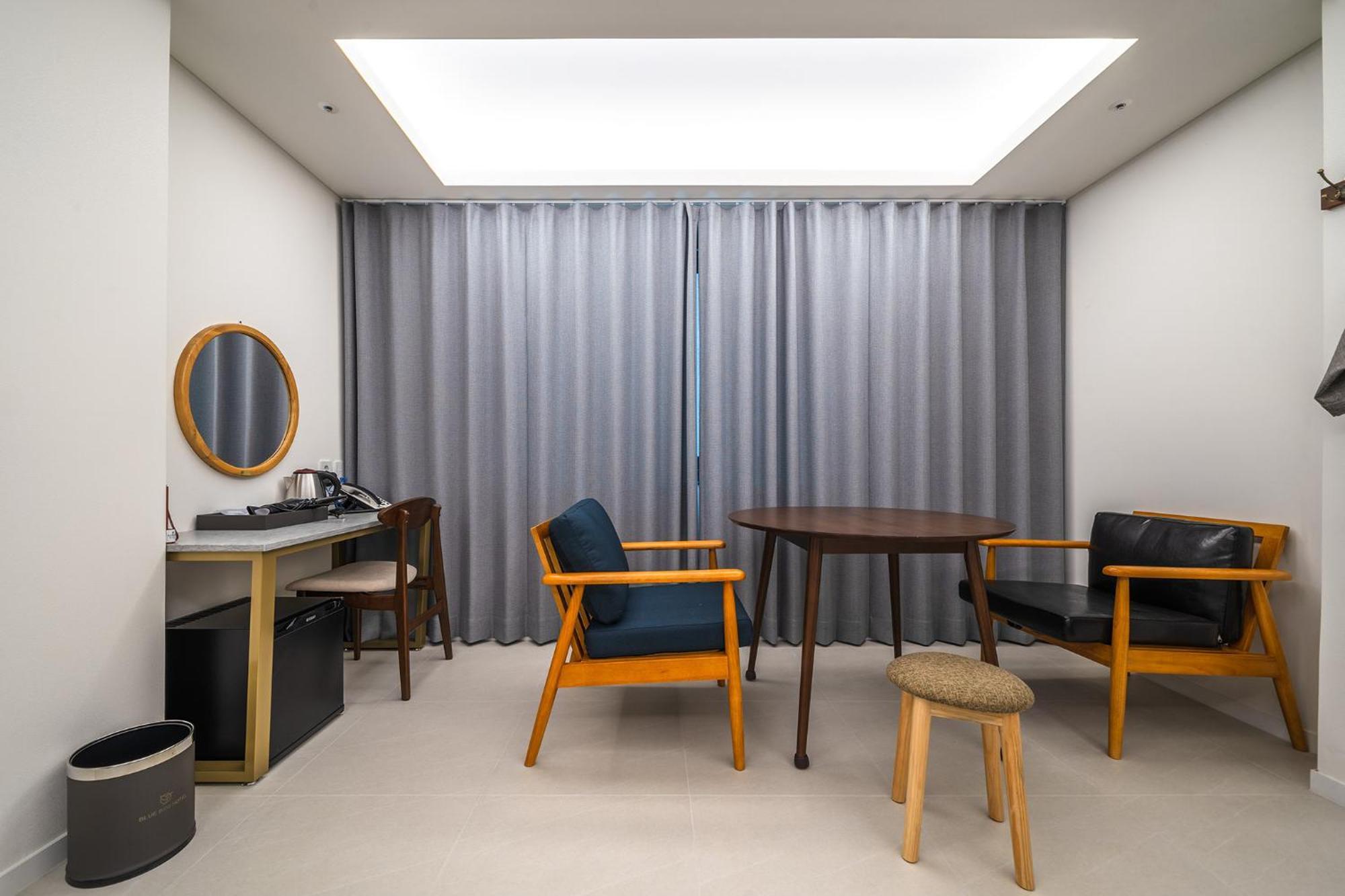 Bluebird Hotel Incheon Esterno foto