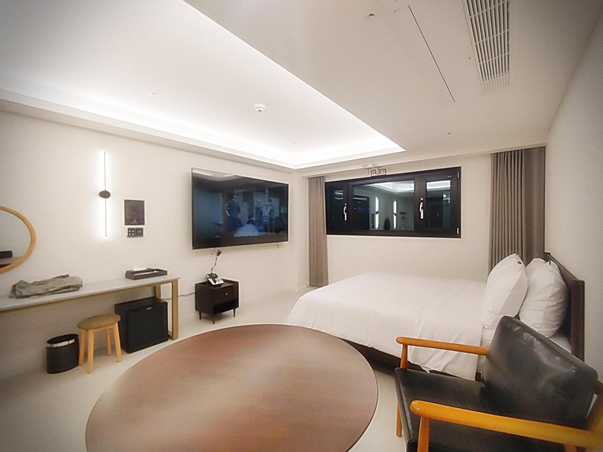 Bluebird Hotel Incheon Esterno foto