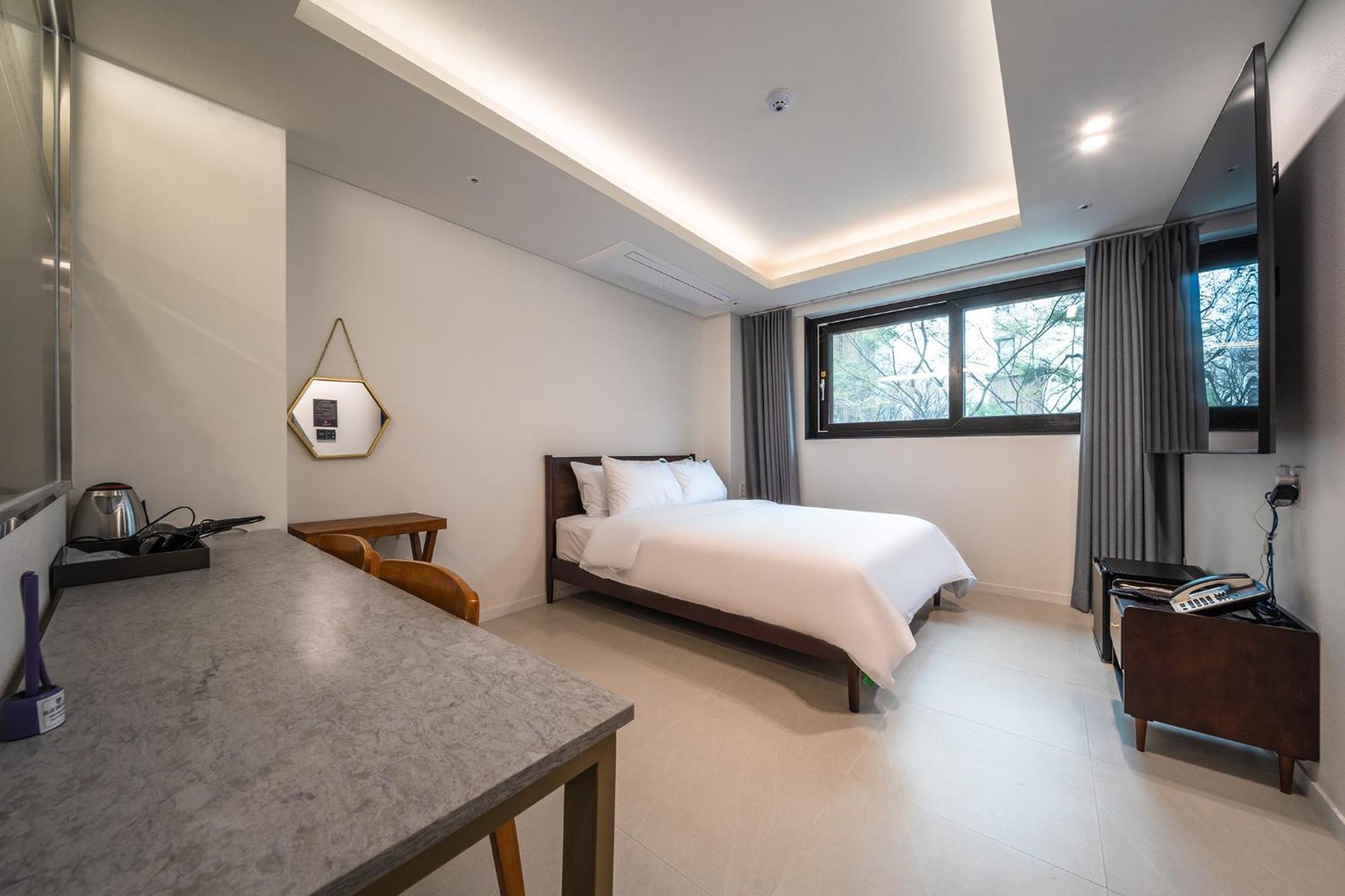 Bluebird Hotel Incheon Esterno foto